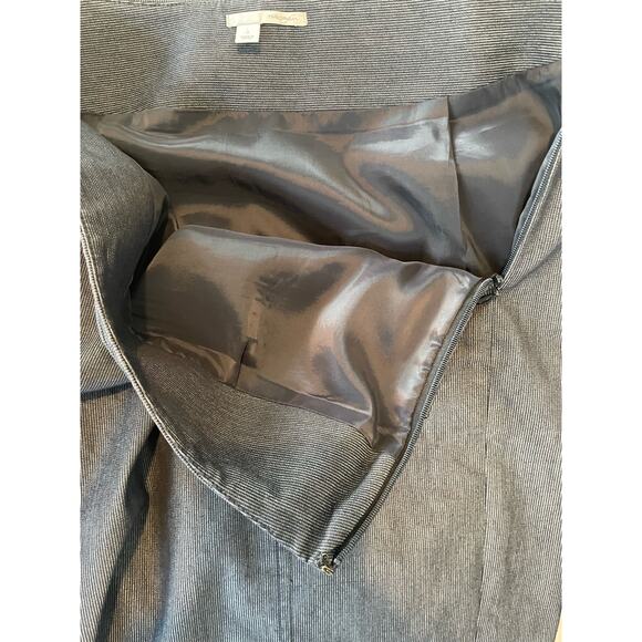 Halogen women's black/gray skirt with pockets, fully lined, side zipper. Size 4 - Picture 4 of 6